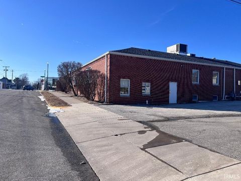 Tiny photo for 301 N Main Street, Monticello, IN 47960 (MLS # 202605033)