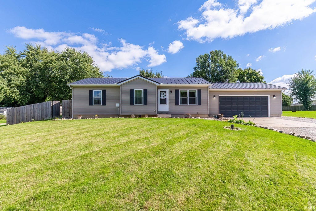 Photo of 6925 S 505 W, Topeka, IN 46571 (MLS # 202640385)