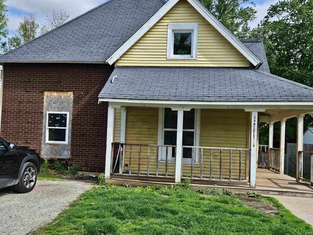 Photo of 6 W Meredith Street, Frankfort, IN 46041 (MLS # 202616075)