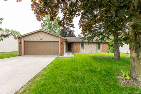 Photo of 5625 Breconshire Drive, Fort Wayne, IN 46804 (MLS # 202619834)