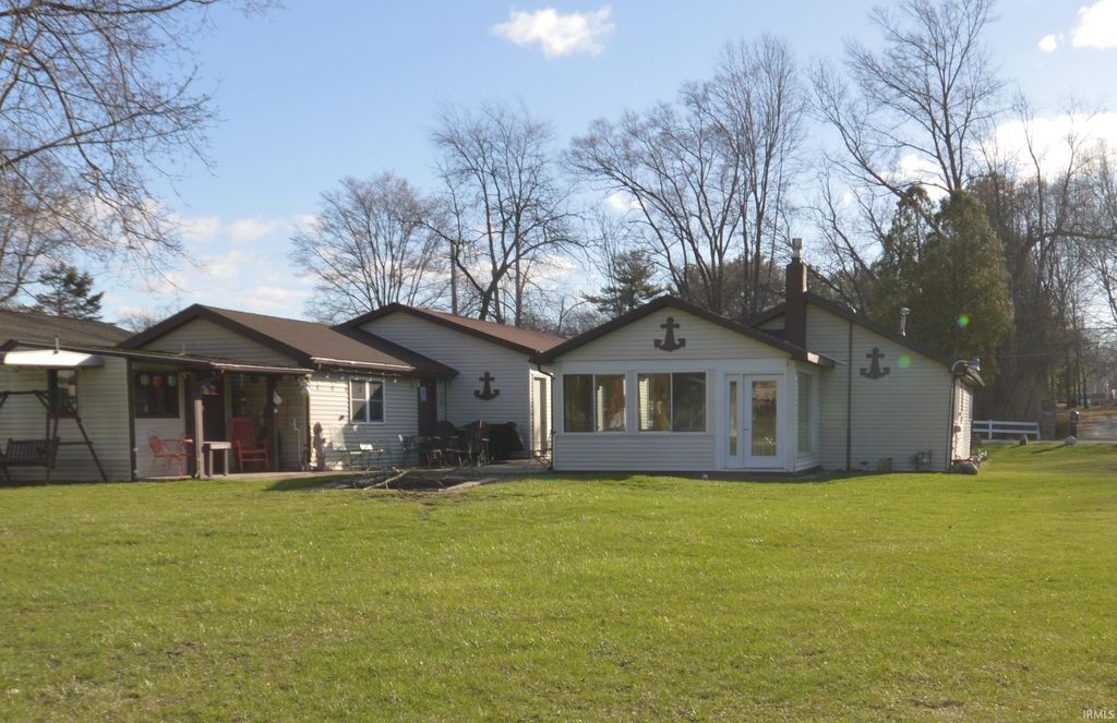 Photo of 4669 Underwood Road, Walkerton, IN 46574 (MLS # 202608359)