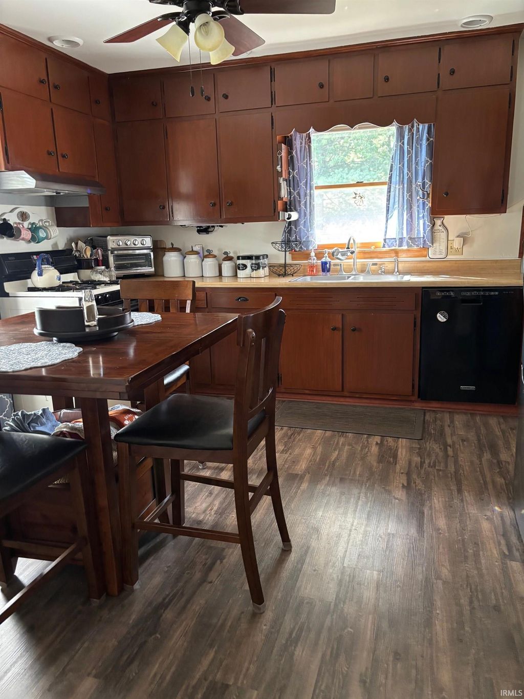 Photo of 724 Elm Road, Bremen, IN 46506 (MLS # 202538995)