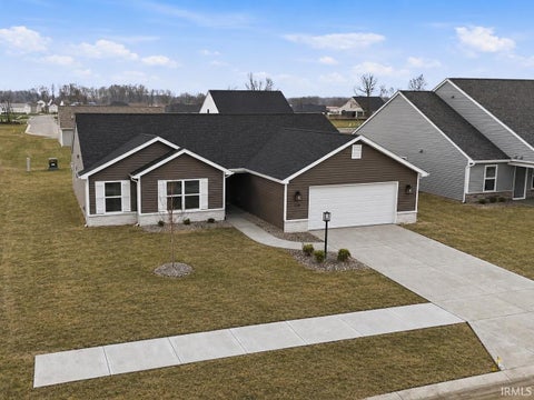 Photo of 218 Saddle Ridge Drive, Garrett, IN 46738 (MLS # 202611394)