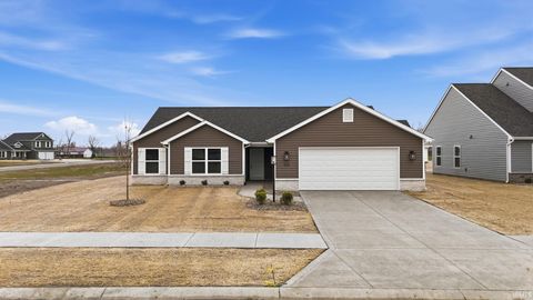 Photo of 218 Saddle Ridge Drive, Garrett, IN 46738 (MLS # 202611394)