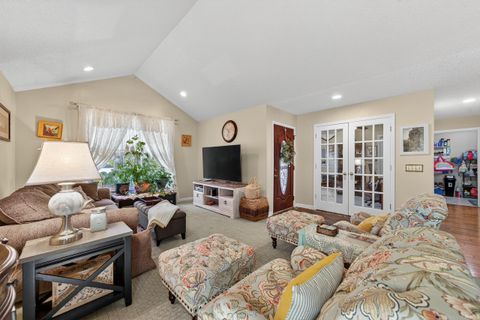 Tiny photo for 309 WINGER Way, Sweetser, IN 46987 (MLS # 202538253)