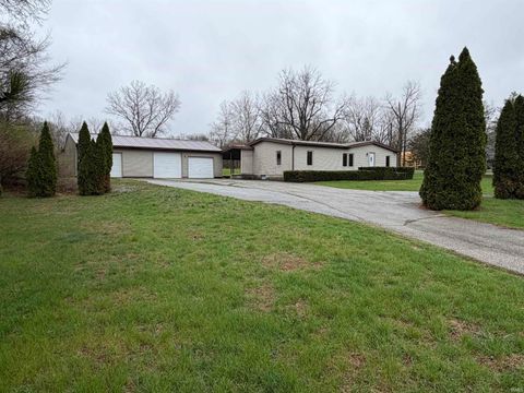 Photo of 2305 S Wallick Road, Peru, IN 46970 (MLS # 202610994)