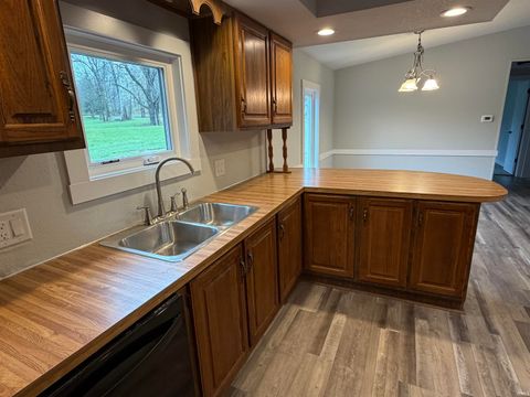 Tiny photo for 2305 S Wallick Road, Peru, IN 46970 (MLS # 202610994)