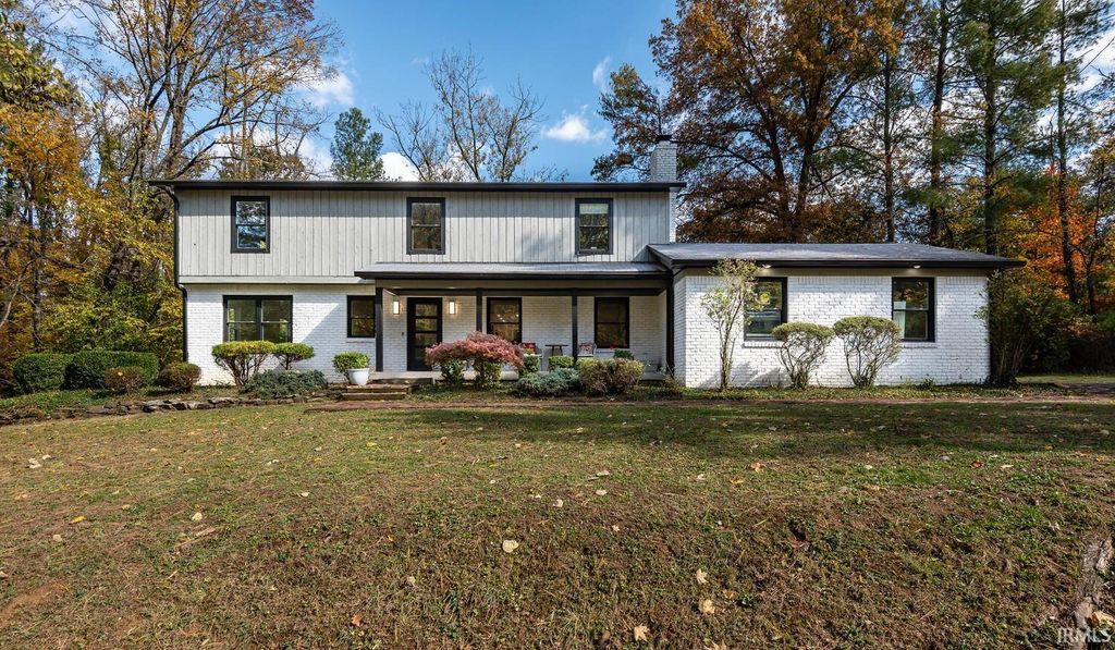 Photo of 621 S Pleasant Ridge Drive, Bloomington, IN 47401 (MLS # 202604529)