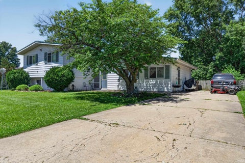 Tiny photo for 3419 Westover Street, Peru, IN 46970 (MLS # 202625052)