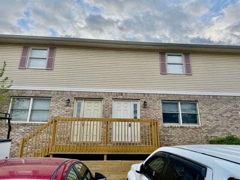 Photo of 414 W Northlane Drive, Bloomington, IN 47404 (MLS # 202613038)