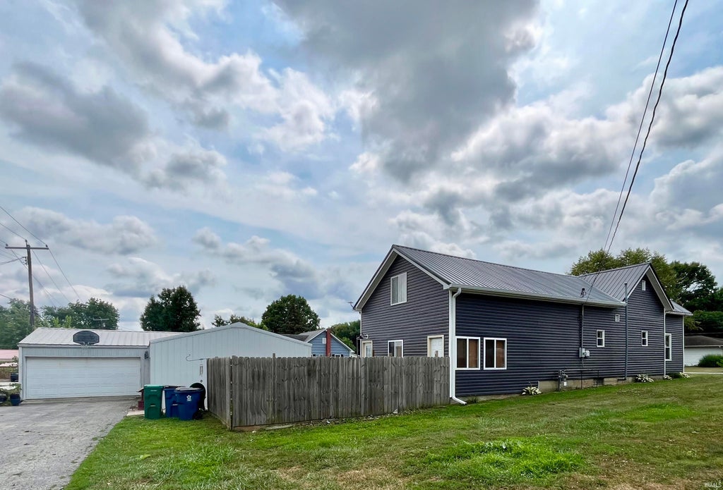 Photo of 722 N Rush Street, Fairmount, IN 46928 (MLS # 202630161)