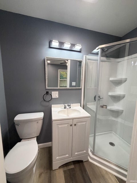 Tiny photo for 805 E 1ST Street, Huntingburg, IN 47542 (MLS # 202641878)