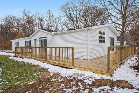 Photo of 27286 Nelson Avenue, Elkhart, IN 46517 (MLS # 202600672)