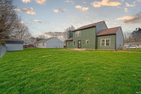 Tiny photo for 812 Woodmere Drive, Lafayette, IN 47905 (MLS # 202609961)