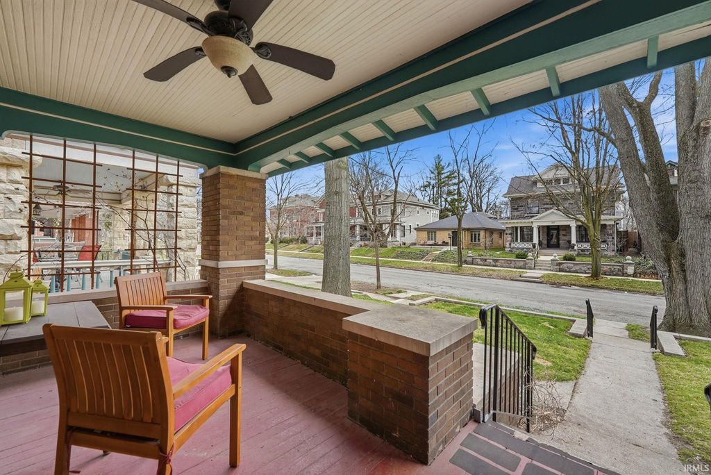 Photo of 1220 W Wayne Street, Fort Wayne, IN 46802 (MLS # 202610707)