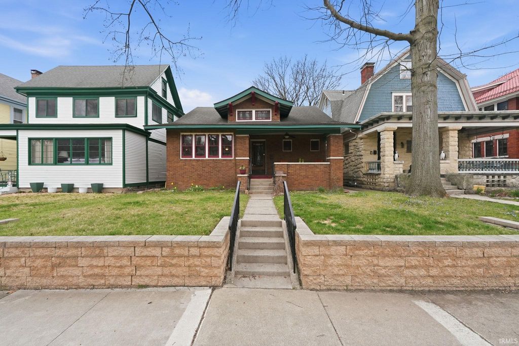 Photo of 1220 W Wayne Street, Fort Wayne, IN 46802 (MLS # 202610707)