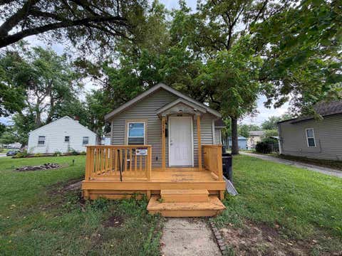 Tiny photo for 2423 N 19th Street, Lafayette, IN 47904 (MLS # 202631538)