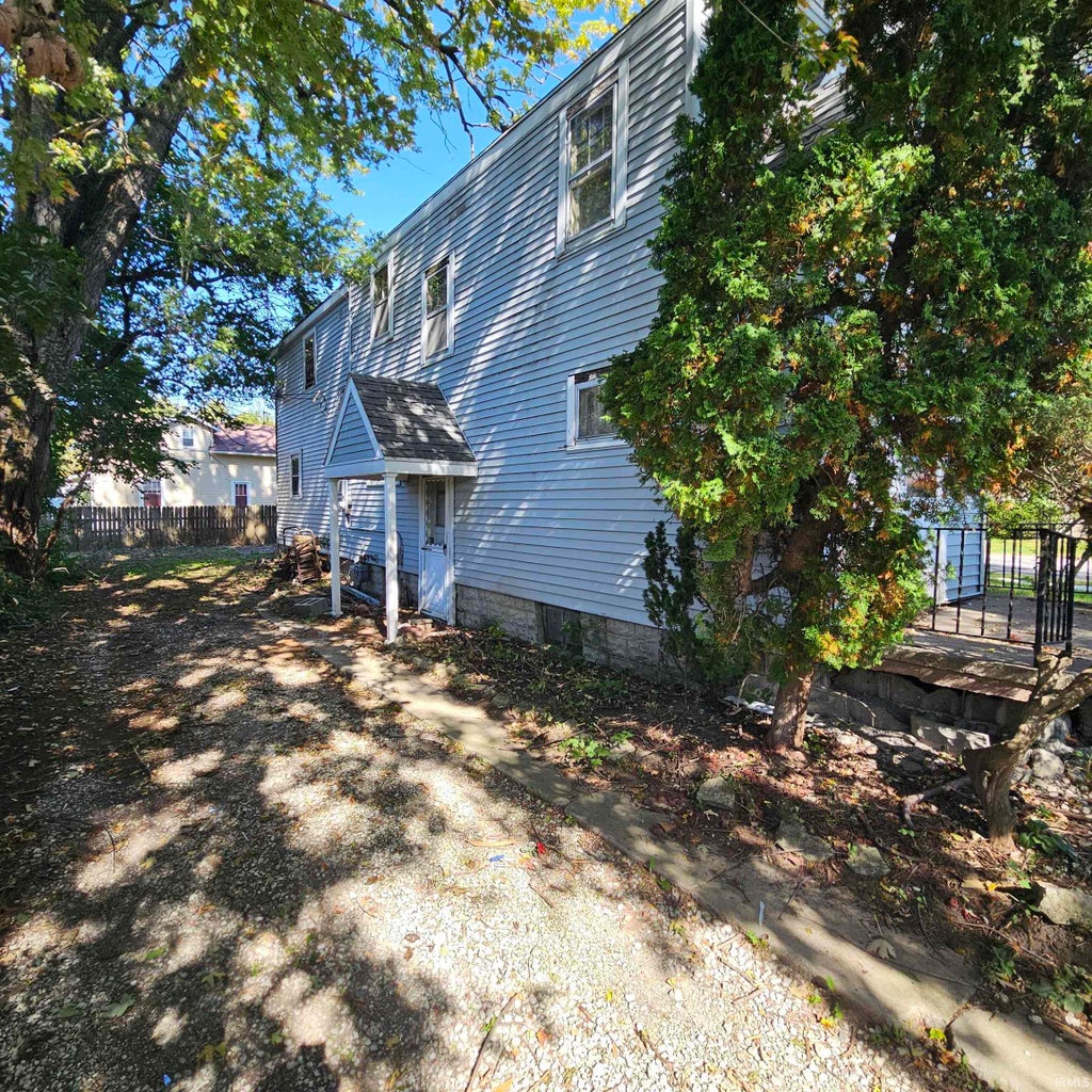 Photo of 3102 McArthur Drive, Fort Wayne, IN 46809 (MLS # 202641642)