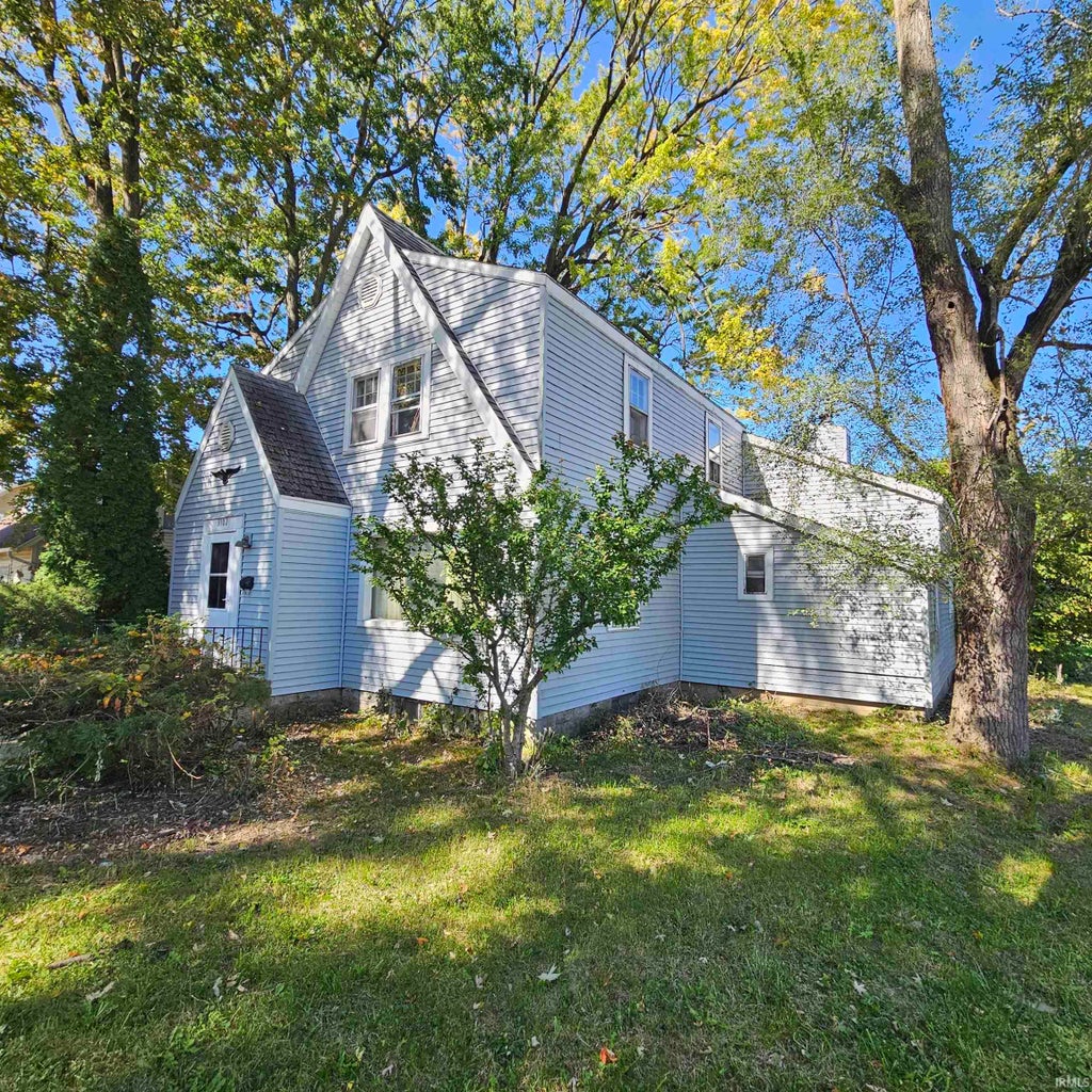 Photo of 3102 McArthur Drive, Fort Wayne, IN 46809 (MLS # 202641642)