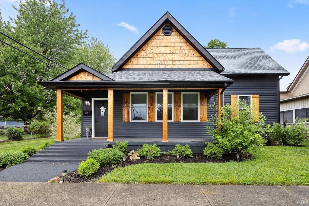 Photo of 117 N Market Street, Thorntown, IN 46071 (MLS # 202545634)