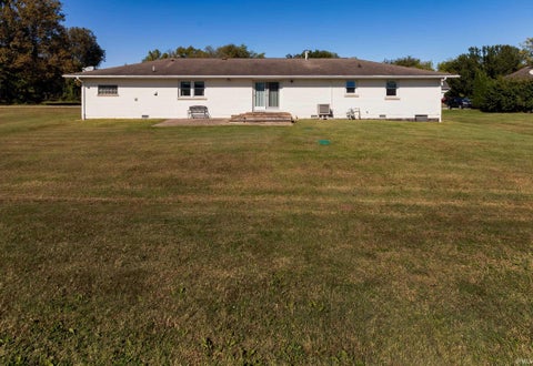 Tiny photo for 6109 Fitzgerald Road, Evansville, IN 47715 (MLS # 202643714)