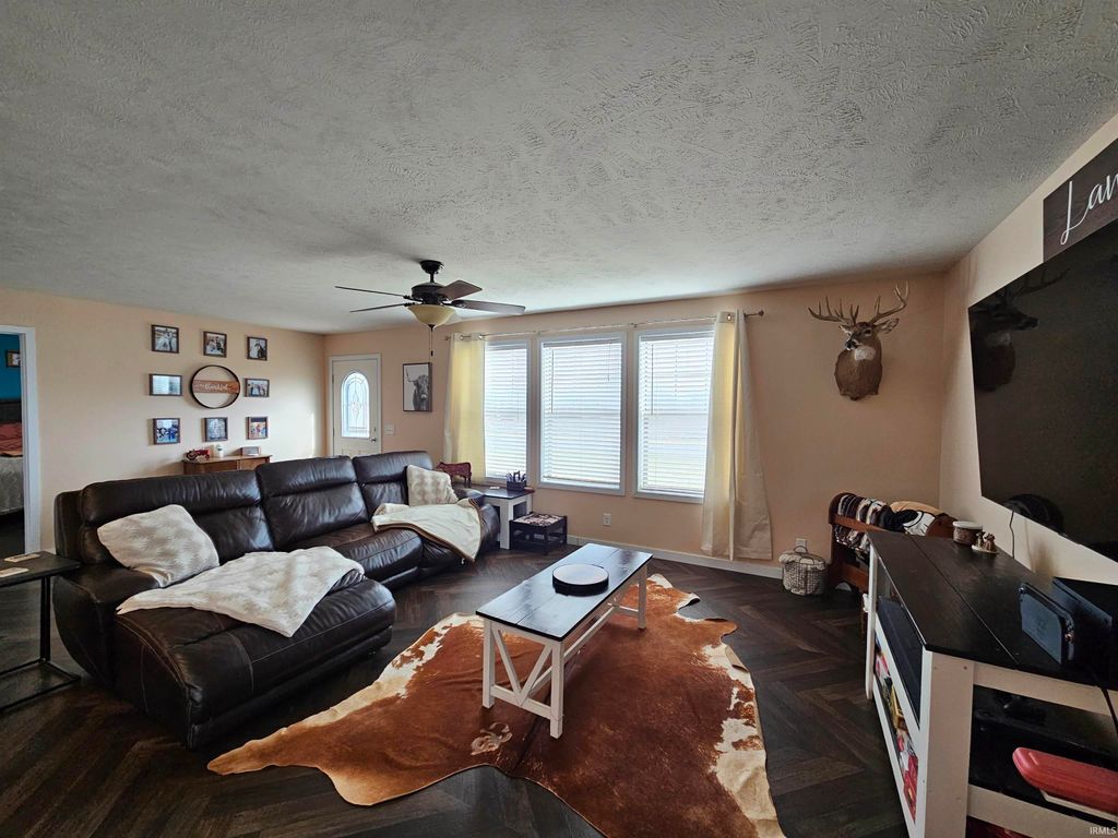 Photo of 1864 S 700 E Road, Marion, IN 46953 (MLS # 202605371)