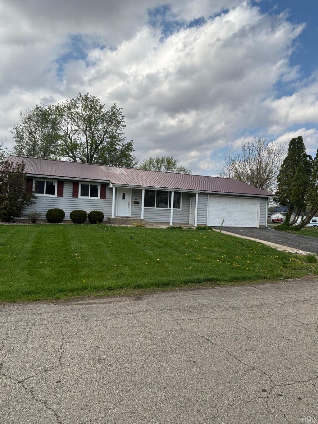 Photo of 444 W Henderson Street, Montpelier, IN 47359 (MLS # 202613164)