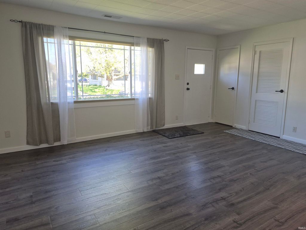 Photo of 410 Barbie Street, South Bend, IN 46614 (MLS # 202614760)