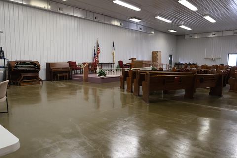 Tiny photo for 210 W Division Street, Oakland City, IN 47660 (MLS # 202605714)