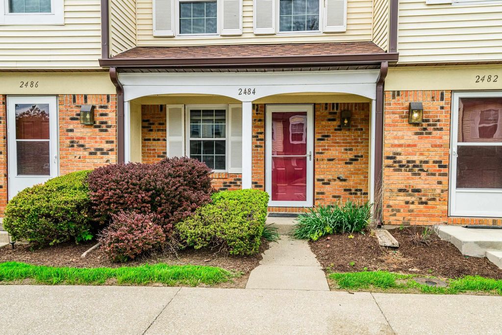 Photo of 2484 S Brittany Lane, Bloomington, IN 47401 (MLS # 202613236)