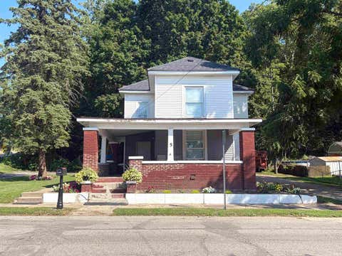 Photo of 5 W SPRING Street, Peru, IN 46970 (MLS # 202628144)
