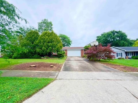 Tiny photo for 1521 Canterbury Court, Huntington, IN 46750 (MLS # 202624751)