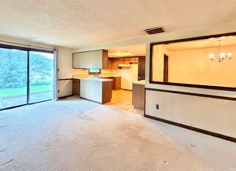 Tiny photo for 1521 Canterbury Court, Huntington, IN 46750 (MLS # 202624751)