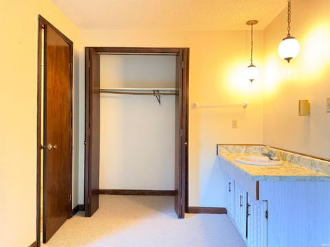 Tiny photo for 1521 Canterbury Court, Huntington, IN 46750 (MLS # 202624751)