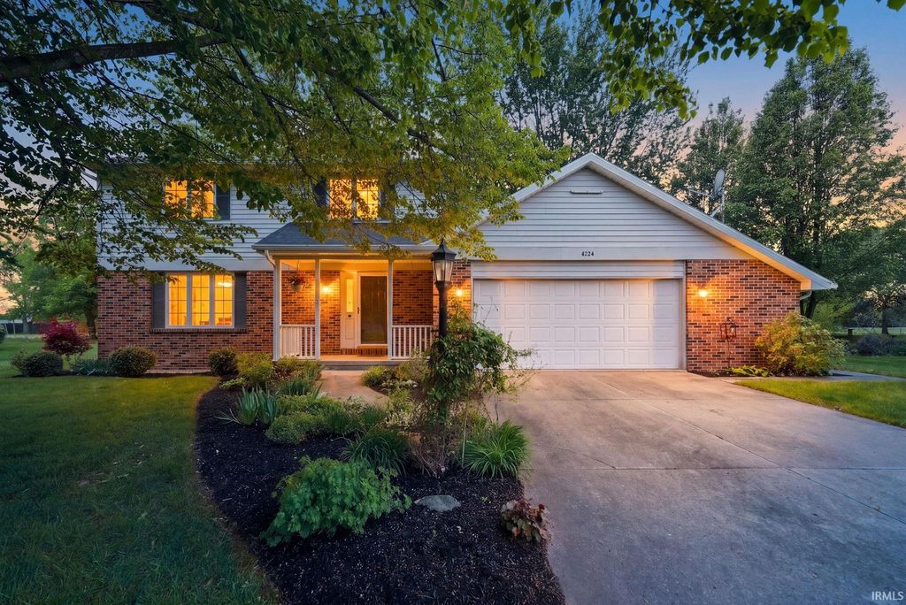 Photo of 4224 Live Oak Boulevard, Fort Wayne, IN 46804 (MLS # 202615610)