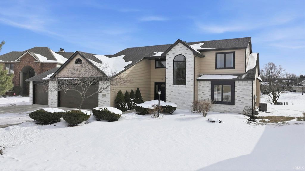 Photo of 9818 Sea View Cove, Fort Wayne, IN 46835 (MLS # 202603544)