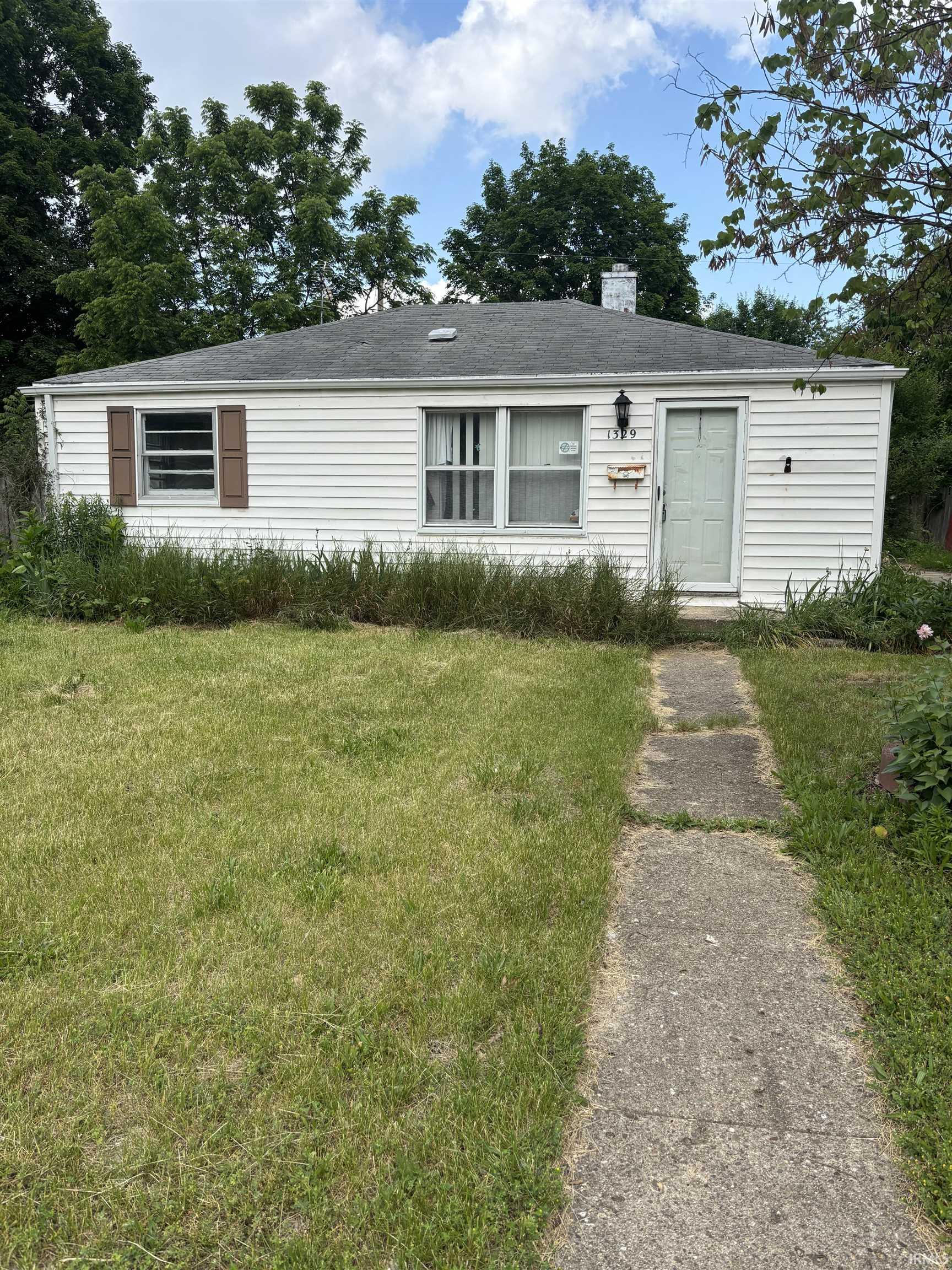 South Bend, Indiana 46616, United States, 2 Bedrooms Bedrooms, ,1 BathroomBathrooms,Residential,Active,147336