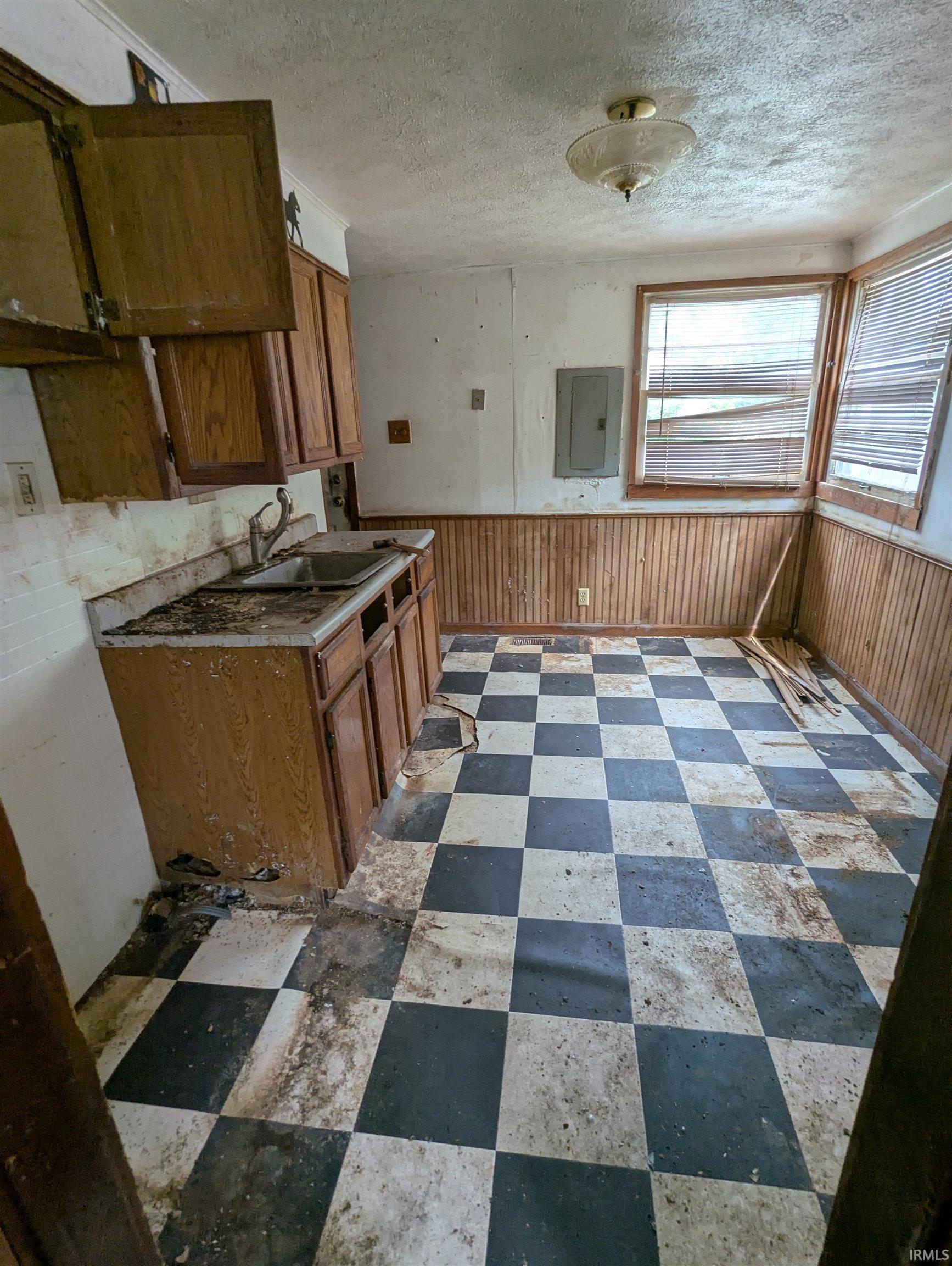 South Bend, Indiana 46616, United States, 2 Bedrooms Bedrooms, ,1 BathroomBathrooms,Residential,Active,147336