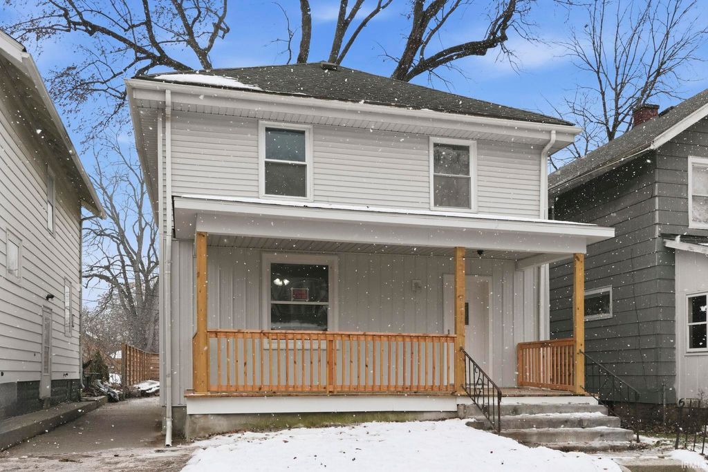 Photo of 1213 W Wildwood Avenue, Fort Wayne, IN 46807 (MLS # 202548825)