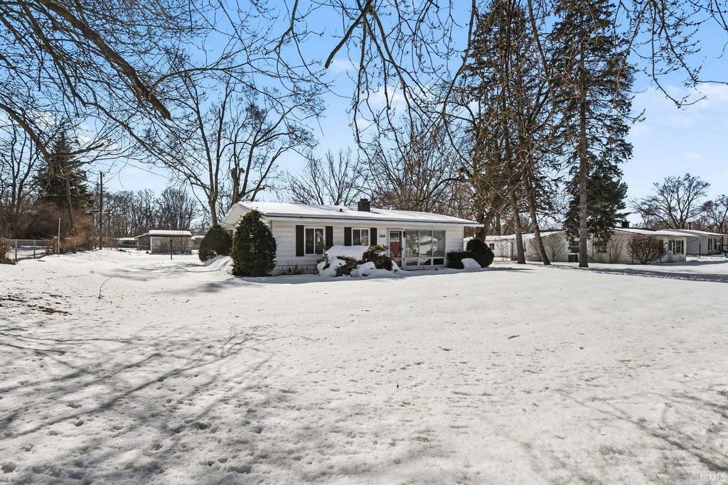 Photo of 15610 Hamilton Street, Granger, IN 46530 (MLS # 202604826)