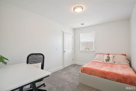 Tiny photo for 2124 Foxfire Lane, Kokomo, IN 46902 (MLS # 202637934)