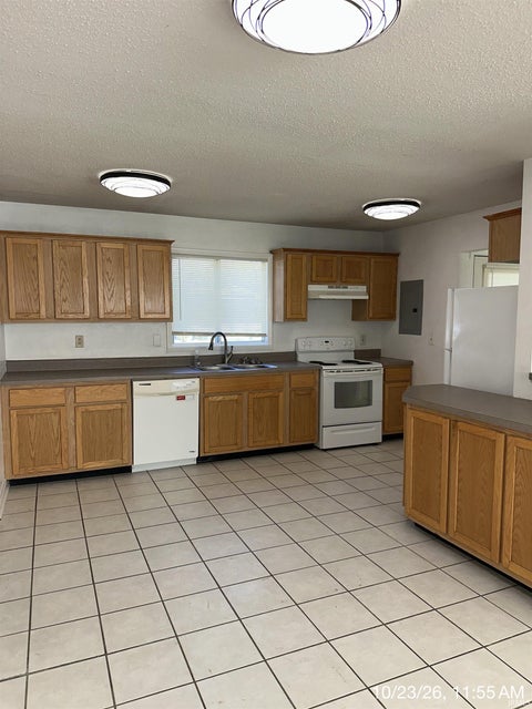 Tiny photo for 1511 Forbes Avenue, Peru, IN 46970 (MLS # 202644151)