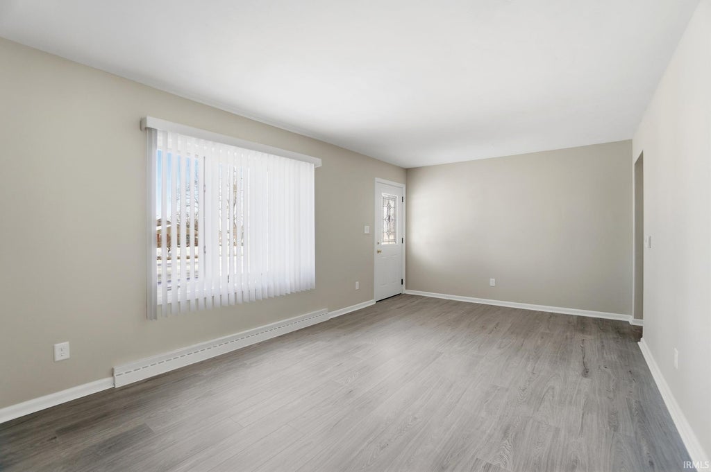 Photo of 4120 Kentland Avenue, Fort Wayne, IN 46808 (MLS # 202642767)