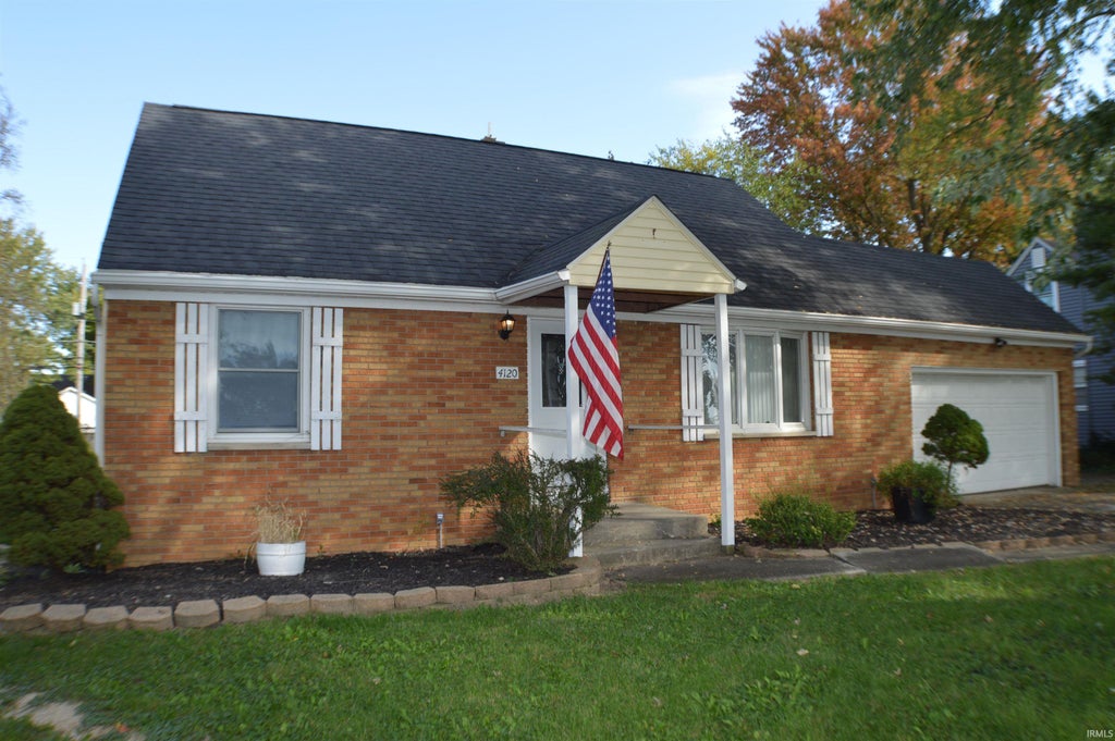Photo of 4120 Kentland Avenue, Fort Wayne, IN 46808 (MLS # 202642767)
