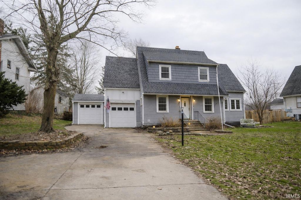 Photo of 306 W Michigan Street, Rolling Prairie, IN 46371 (MLS # 202608362)
