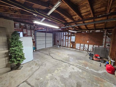 Tiny photo for 813 W 4th Street, Bicknell, IN 47512 (MLS # 202624845)