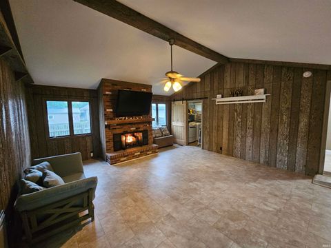 Tiny photo for 813 W 4th Street, Bicknell, IN 47512 (MLS # 202624845)
