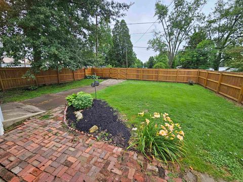 Tiny photo for 813 W 4th Street, Bicknell, IN 47512 (MLS # 202624845)