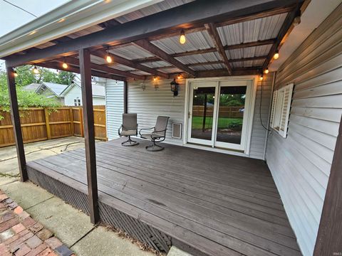 Tiny photo for 813 W 4th Street, Bicknell, IN 47512 (MLS # 202624845)