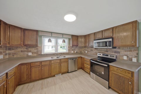 Tiny photo for 831 Mill Street, Mount Vernon, IN 47620 (MLS # 202634084)
